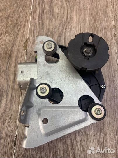 Мотор дворников задний Peugeot 407 универсал 2007