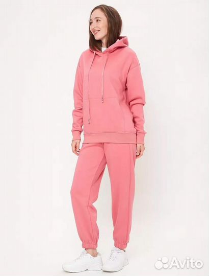 Костюм женский новый. 50-52