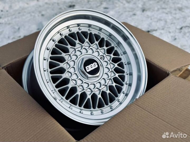 BBS rs r15 4-100 комплект новых дисков