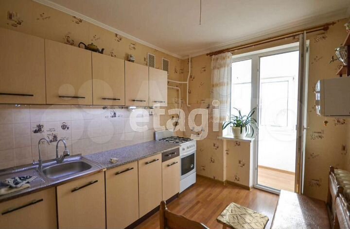 2-к. квартира, 53 м², 1/5 эт.