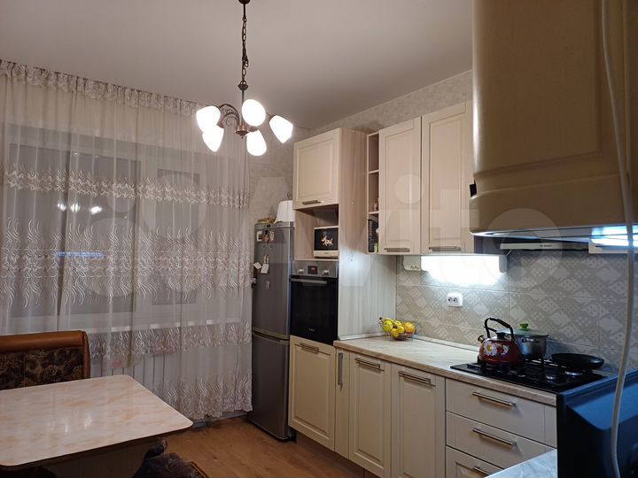 Коттедж 200 м² на участке 13 сот.