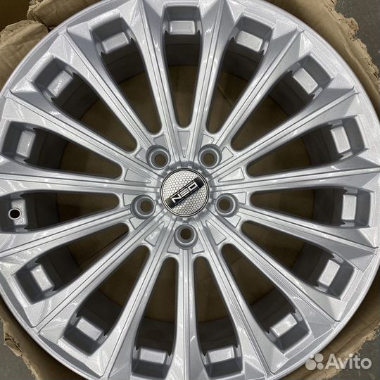 Новые диски 18 дюймов 5/112