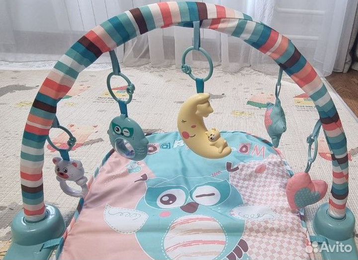 Развивающий коврик с пианино