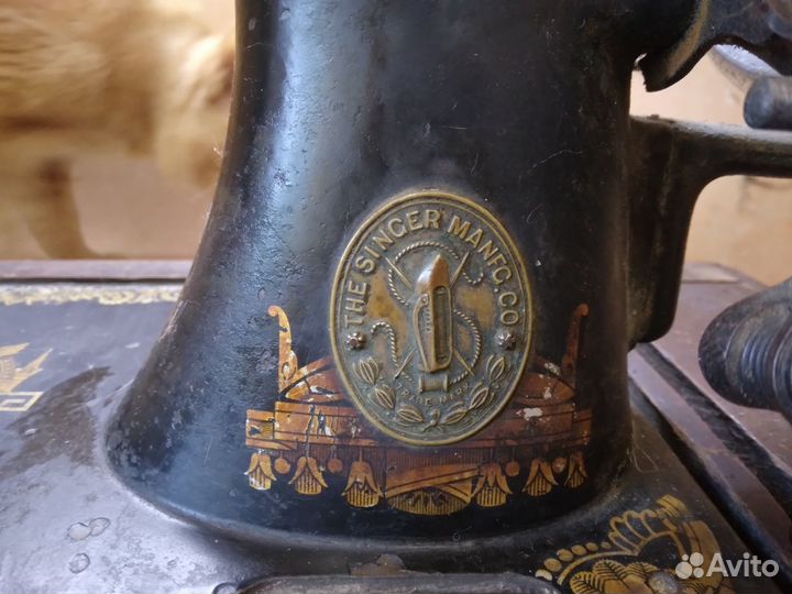 Швейная машинка zinger