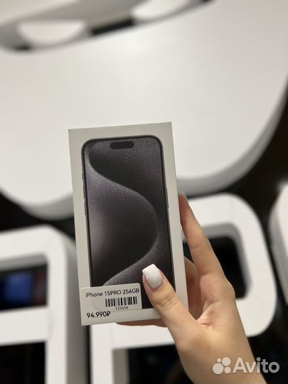 iPhone 15 Pro, 256 ГБ