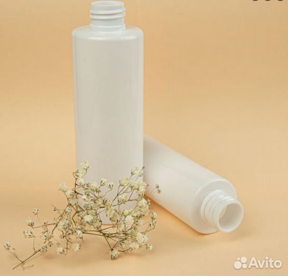 Пластиковые флаконы 24/410 белого цвета