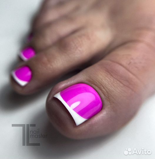 Маникюр педикюр