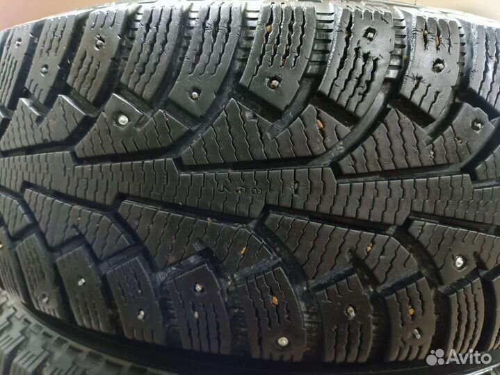 Nokian Tyres Hakkapeliitta 5 SUV 225/65 R17
