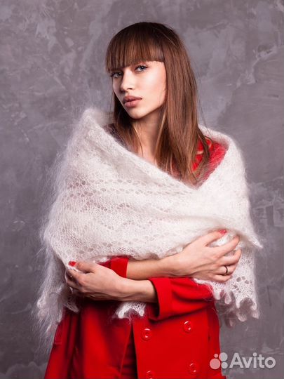 Платок пуховый, из пуха белый, шаль, ручная работа