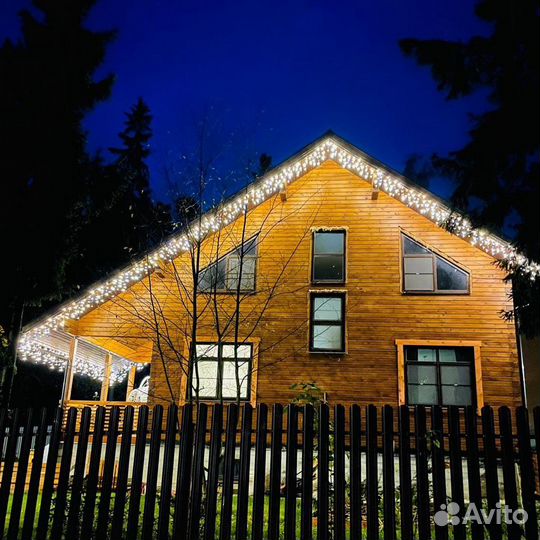 Новогоднее освещение дома, контурная подсветка зда