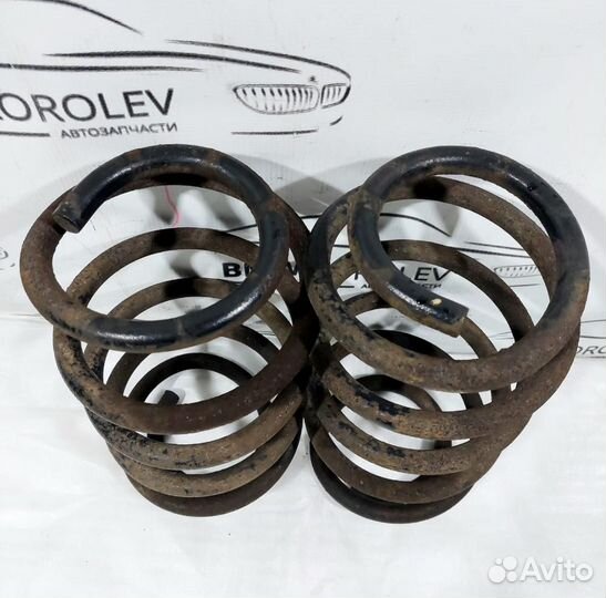 Пружины задние Grand Cherokee (WH/WK) 2005-2010