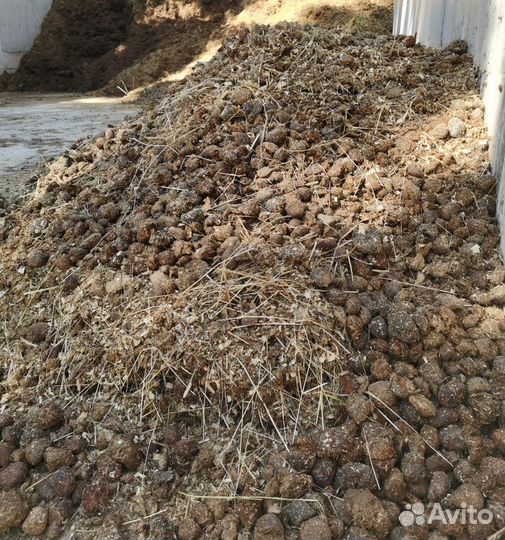 Конский навоз на льняной костре (мульче)