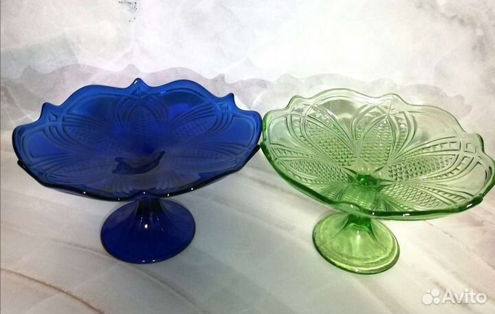 Вазы, конфетницы,фруктовницы,цветное стекло