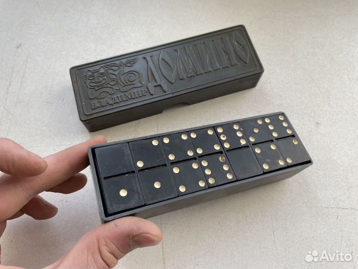 Домино ретро