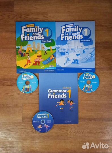 Family and friends + grammar friends 1 level