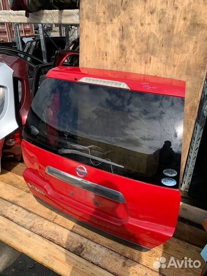 Крышка дверь багажника Ниссан X-trail T31 в сборе