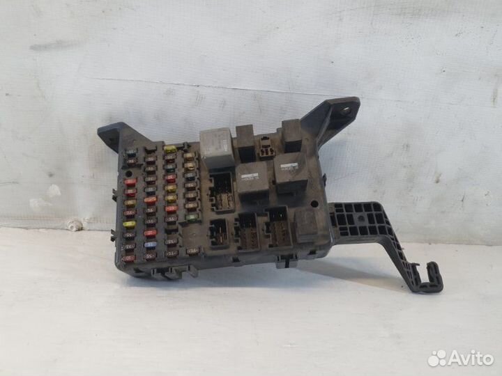 Блок предохранителей Ford Mondeo 3 cjba 2004