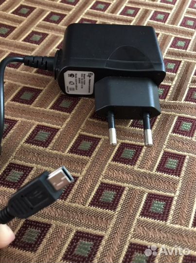 Зарядное устройство Fly