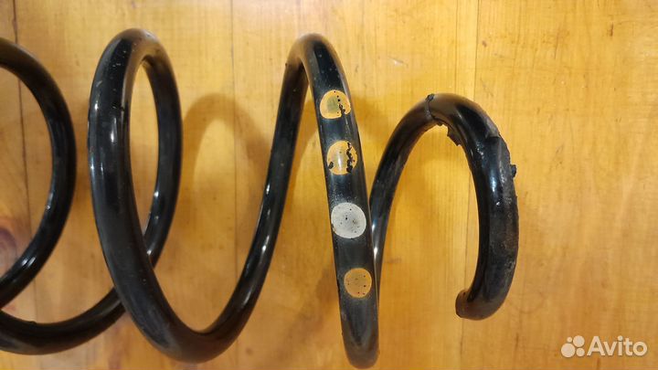 Пружина передняя VW Passat B7 оригинал