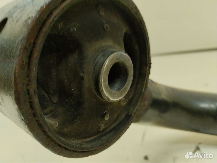 Рычаг задний верхний правый Land Rover Discovery 3