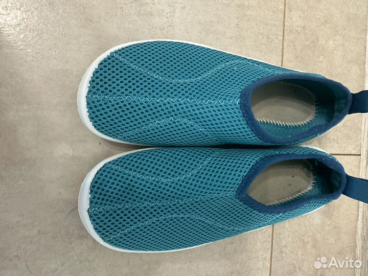 Коралки, аквашузы Decatlon