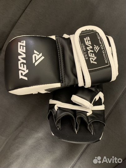 Перчатки для единоборства