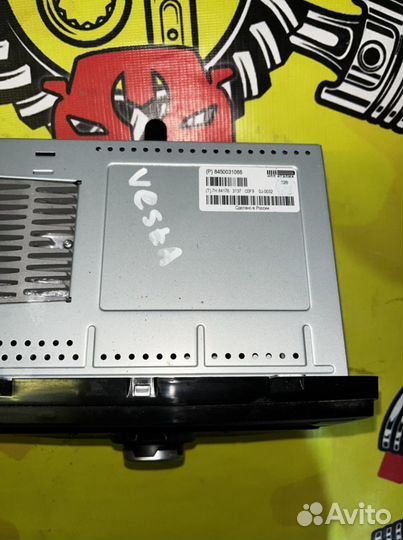 Штатная магнитола LADA Vesta бу