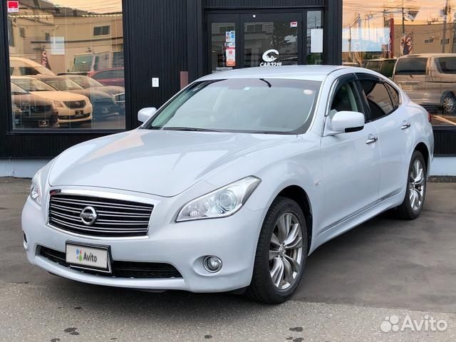 Nissan Fuga 2012