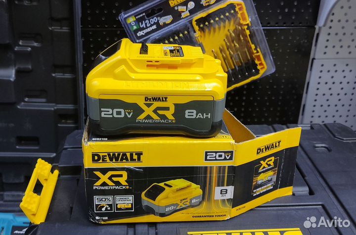 Dewalt DCB2108 powerpack 8ач