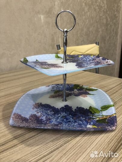 Двухъярусная ваза для конфет или фруктов