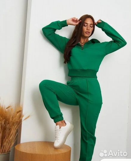 Спортивный костюм женский новый