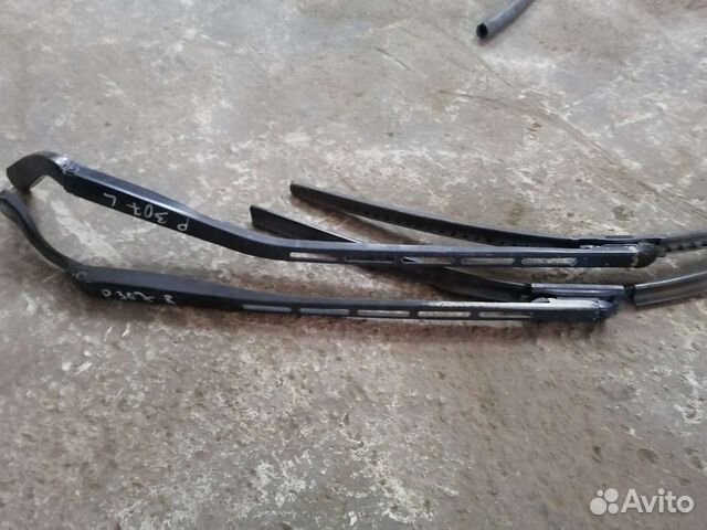 Поводок стеклоочистителя Peugeot 307