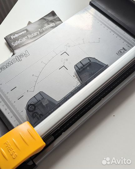 Резак fellowes electron a4