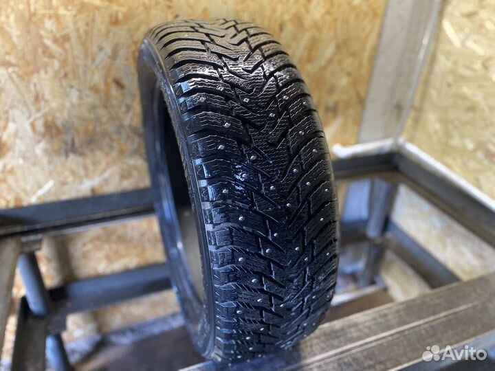Nokian Tyres Hakkapeliitta 8 SUV 235/55 R20 102T