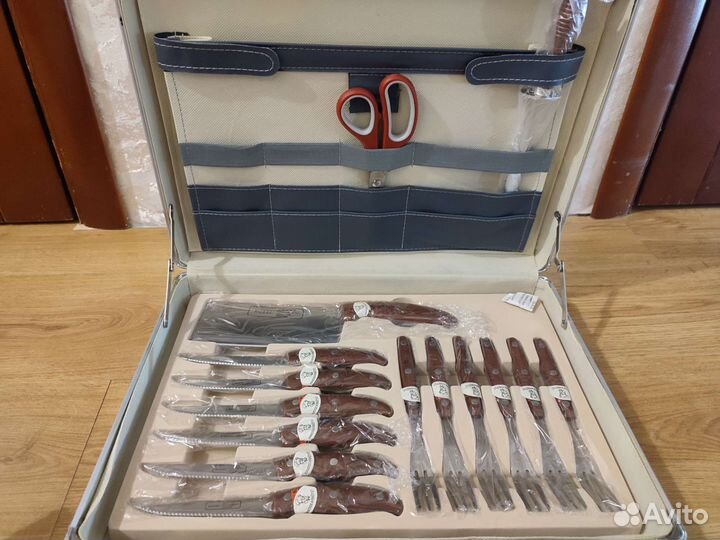 Продам набор ножей