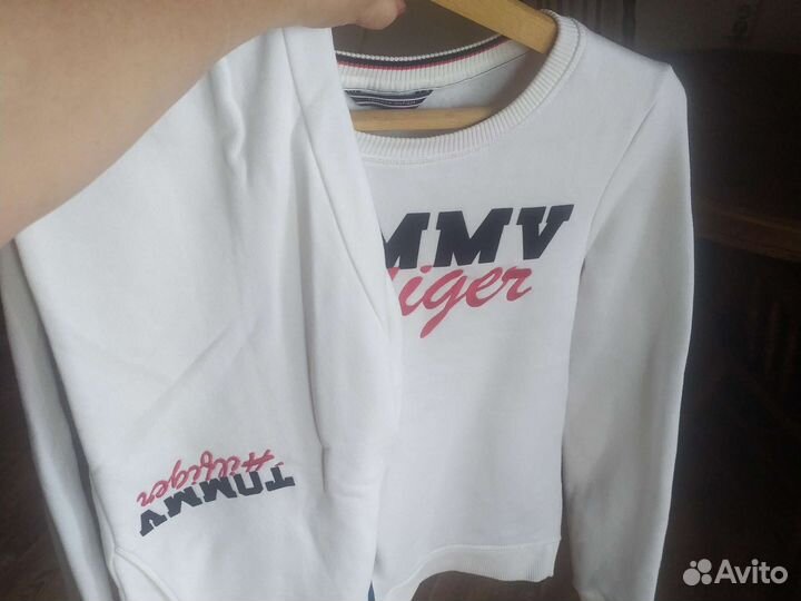 Спортивный костюм женский