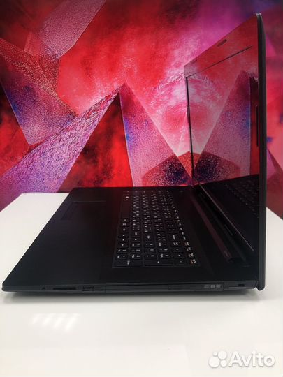 Lenovo 17.3