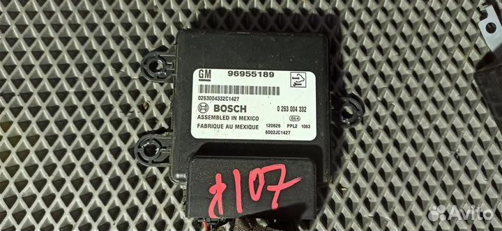 Блок управления парктрониками Opel Antara 2010-20