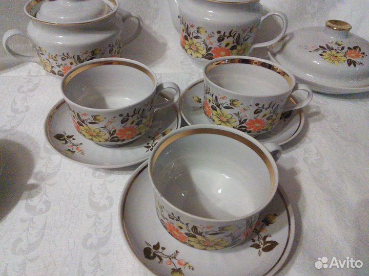 Сервизы разные. СССР. В упаковке