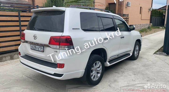 Молдинги дверей Toyota Land Cruiser 200