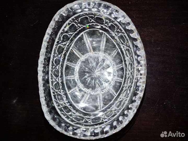 Хрустальная конфетница