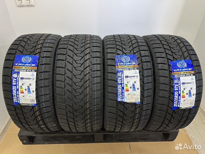 Tri Ace Snow White II 255/35 R20 97V