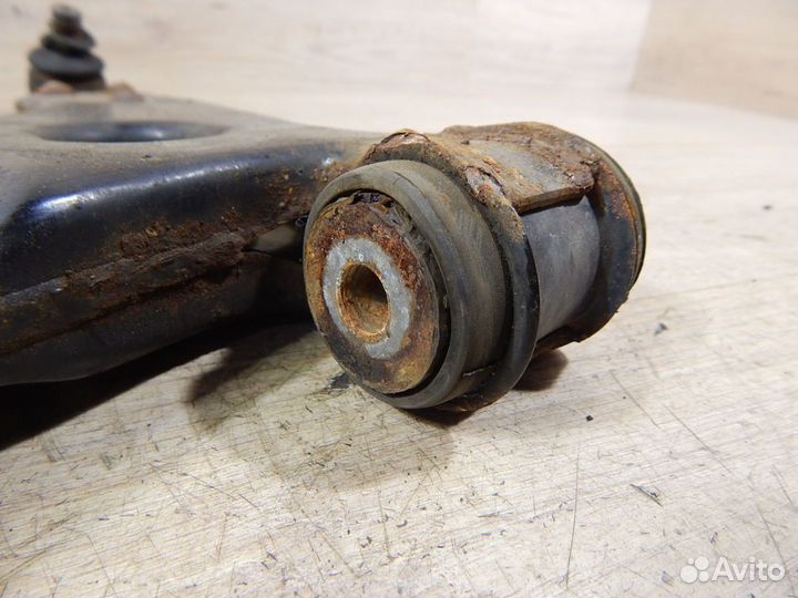 Рычаг передний левый Ford Focus 1