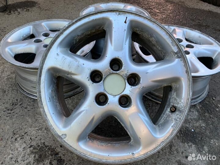 Оригинальное литьё Toyota r16