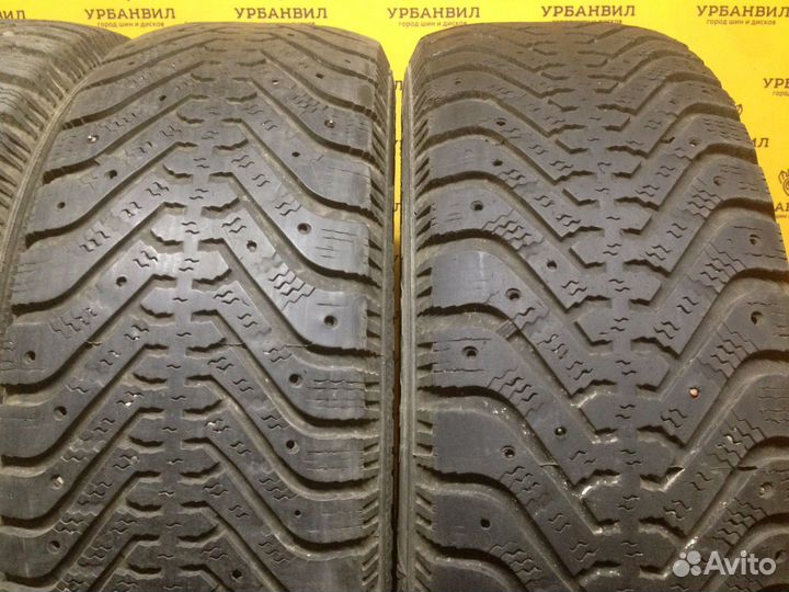 Goodyear UltraGrip 500 215/65 R16