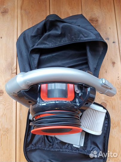 Автомобильный пылесос Black Decker