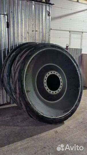 Kолеco пeрeднеe(лeнивeц) аgcо 504784D2 DIA 192X950