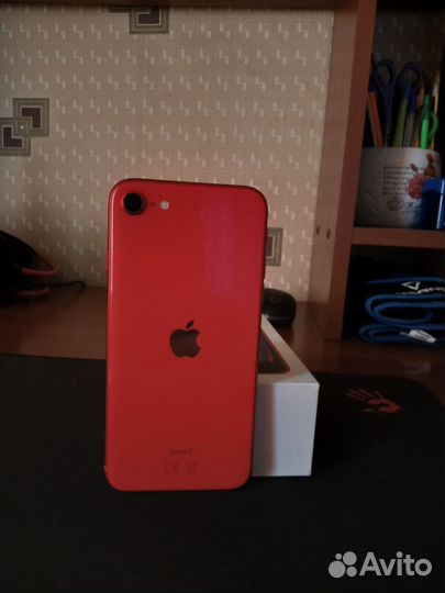 iPhone SE (2020), 64 ГБ