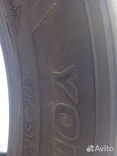 Yokohama Parada Spec-X 275/45 R20
