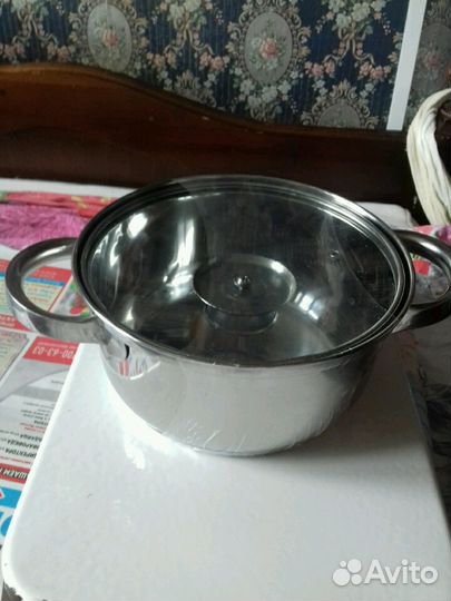 Лоток эмалированный 2,4 л, кастрюля 1,5 л